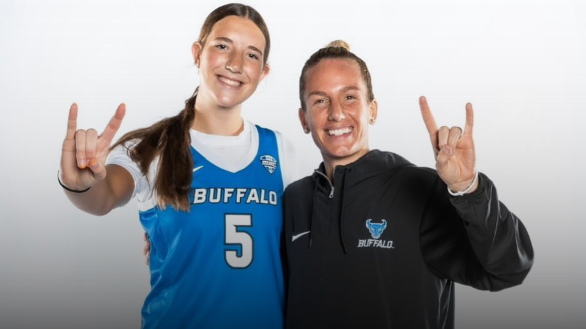 Maggie Warpus Visits University at Buffalo Women’s Basketball Program