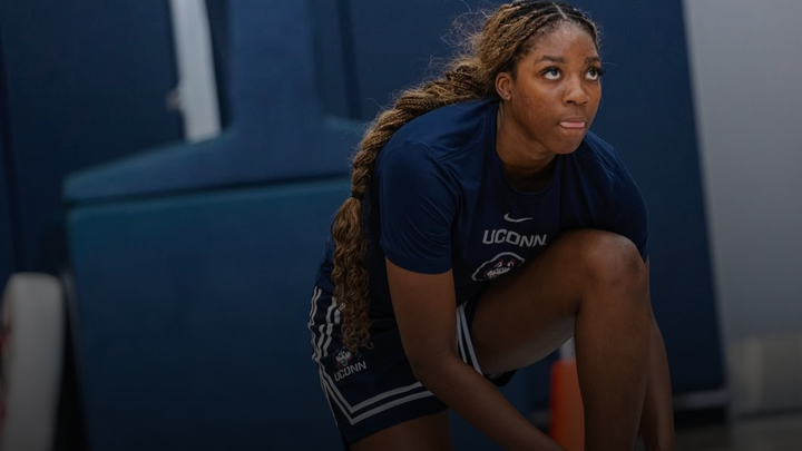 Transfer Portal Commitment: UConn Secures Dominant Forward Serah Williams from Wisconsin